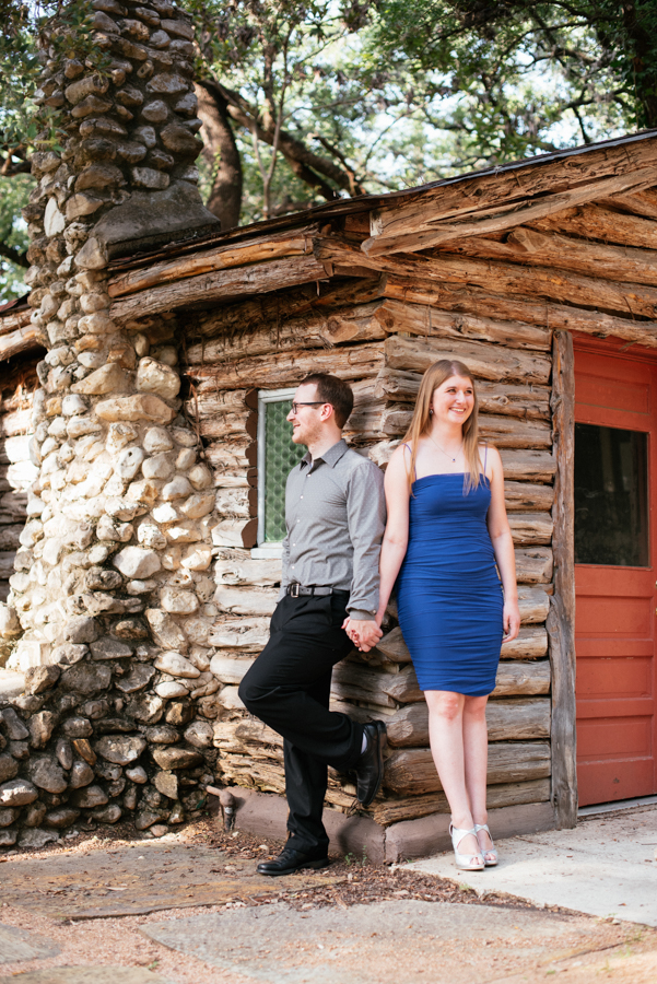 landa library san antonio engagement photography session