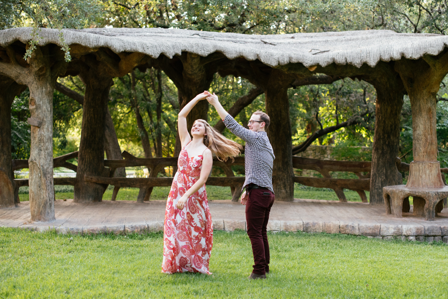 landa library san antonio engagement photography session